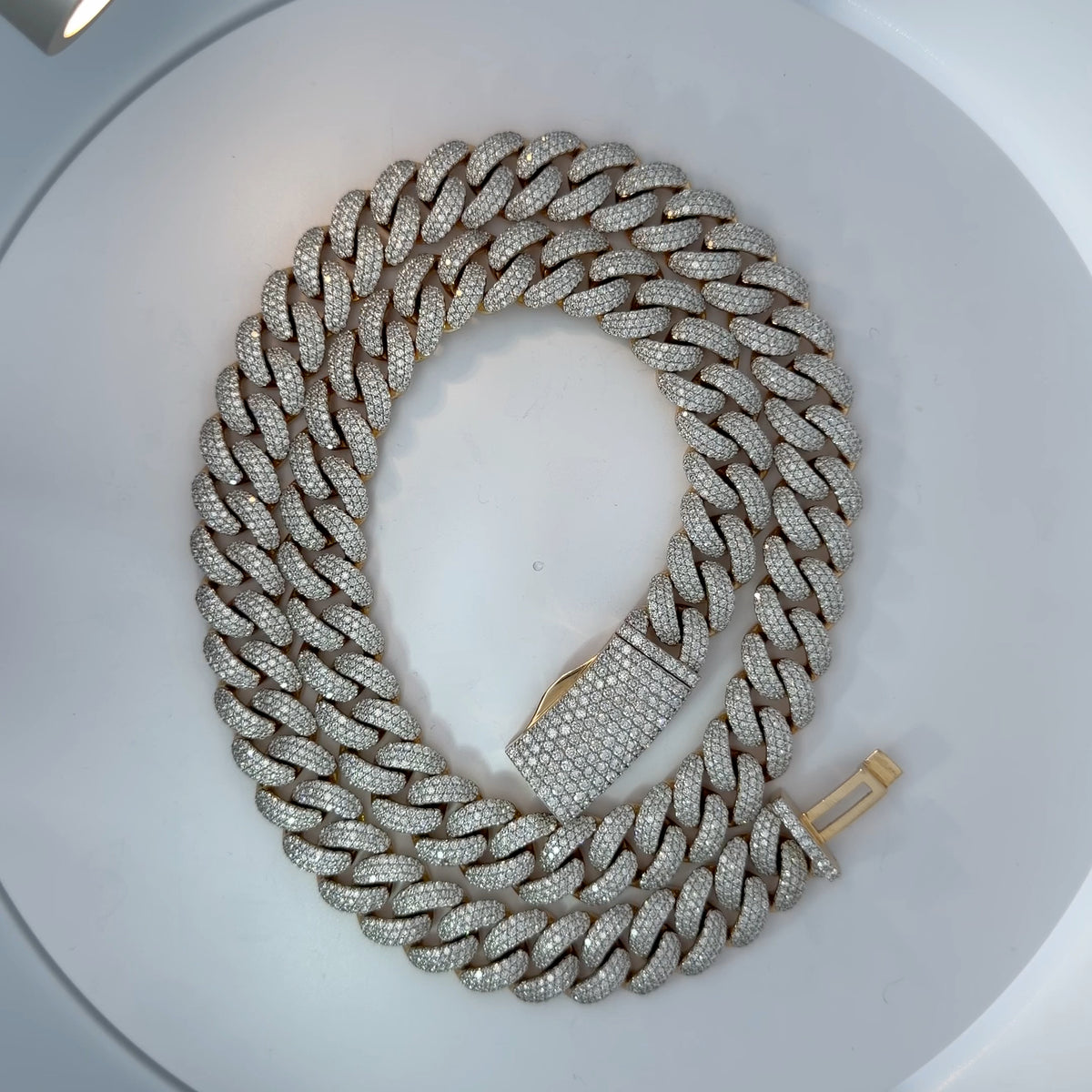 18K Yellow Gold Natural Diamond Chain — 31.41 CTW