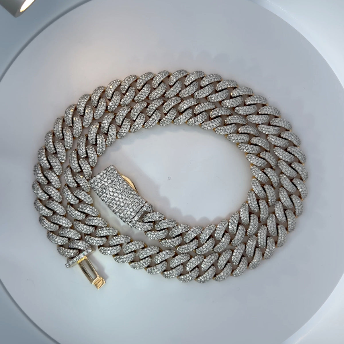 18K Yellow Gold Natural Diamond Chain — 31.41 CTW