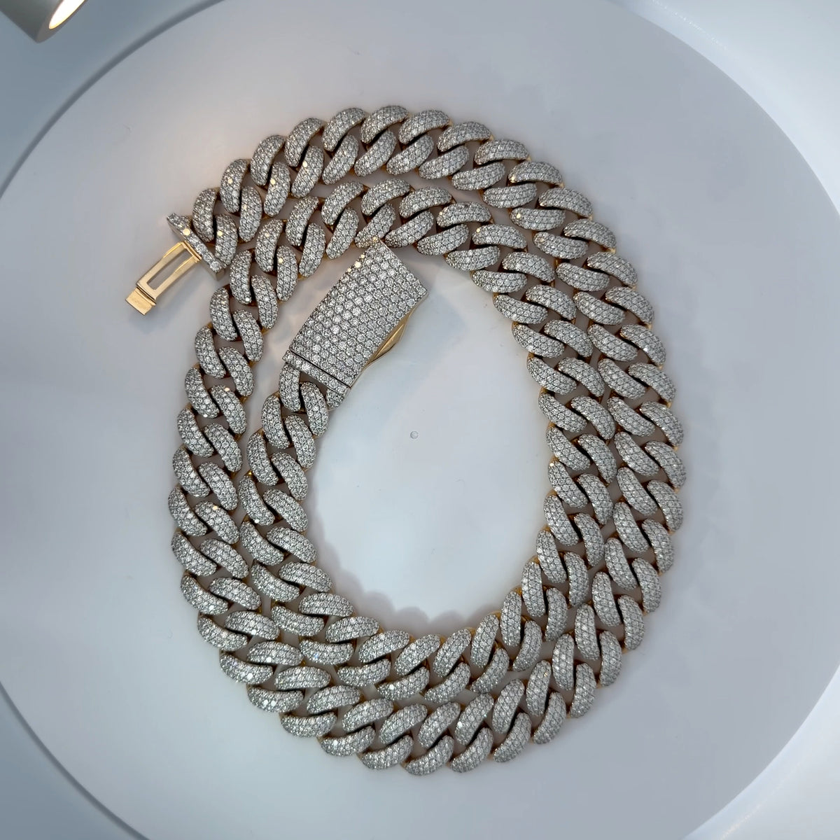 18K Yellow Gold Natural Diamond Chain — 31.41 CTW