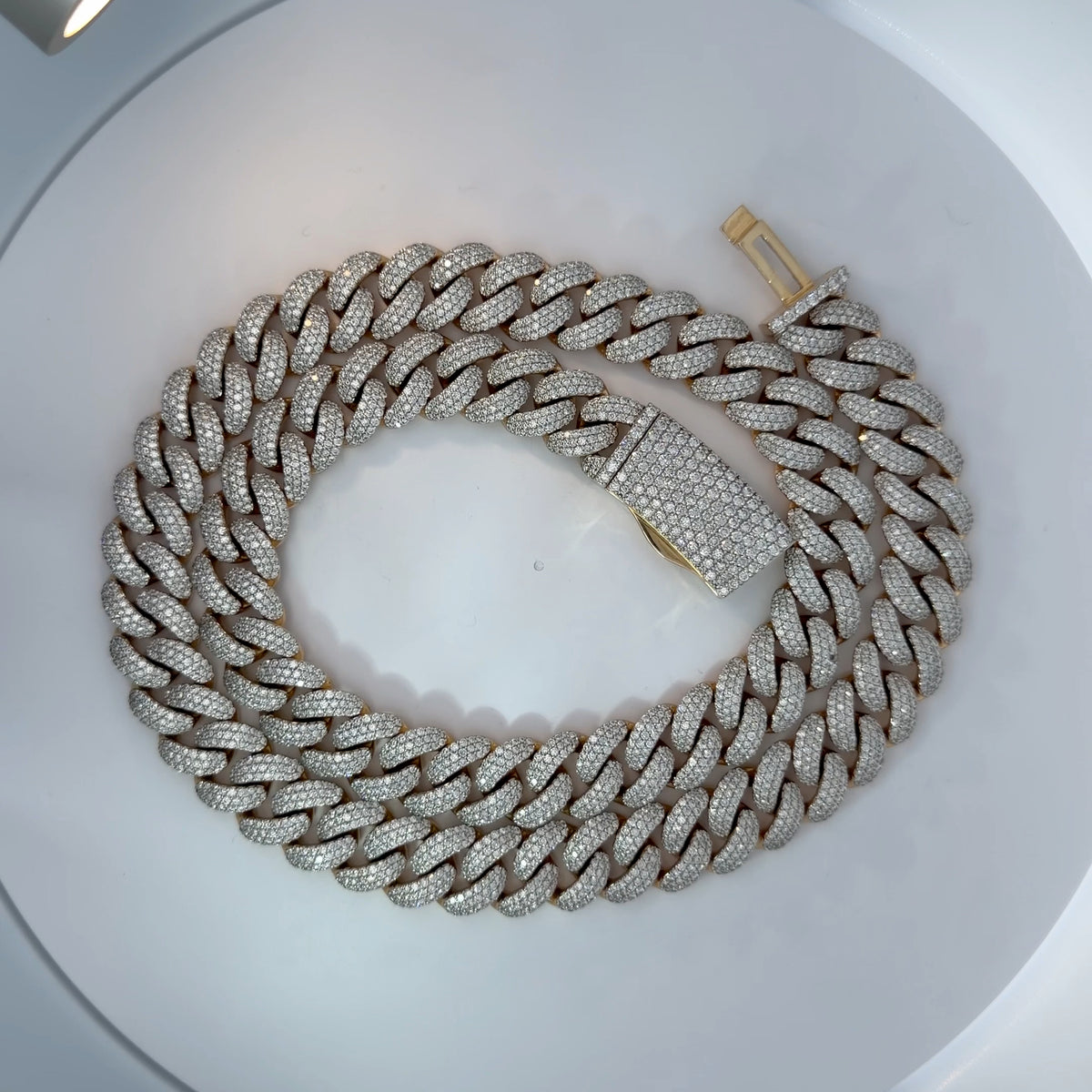 18K Yellow Gold Natural Diamond Chain — 31.41 CTW