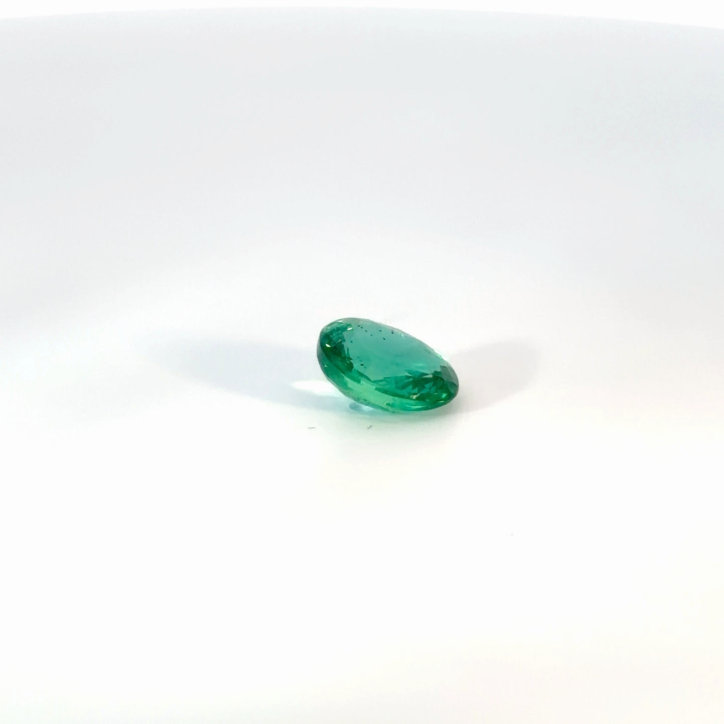Round Cut Loose Emerald Gemstone