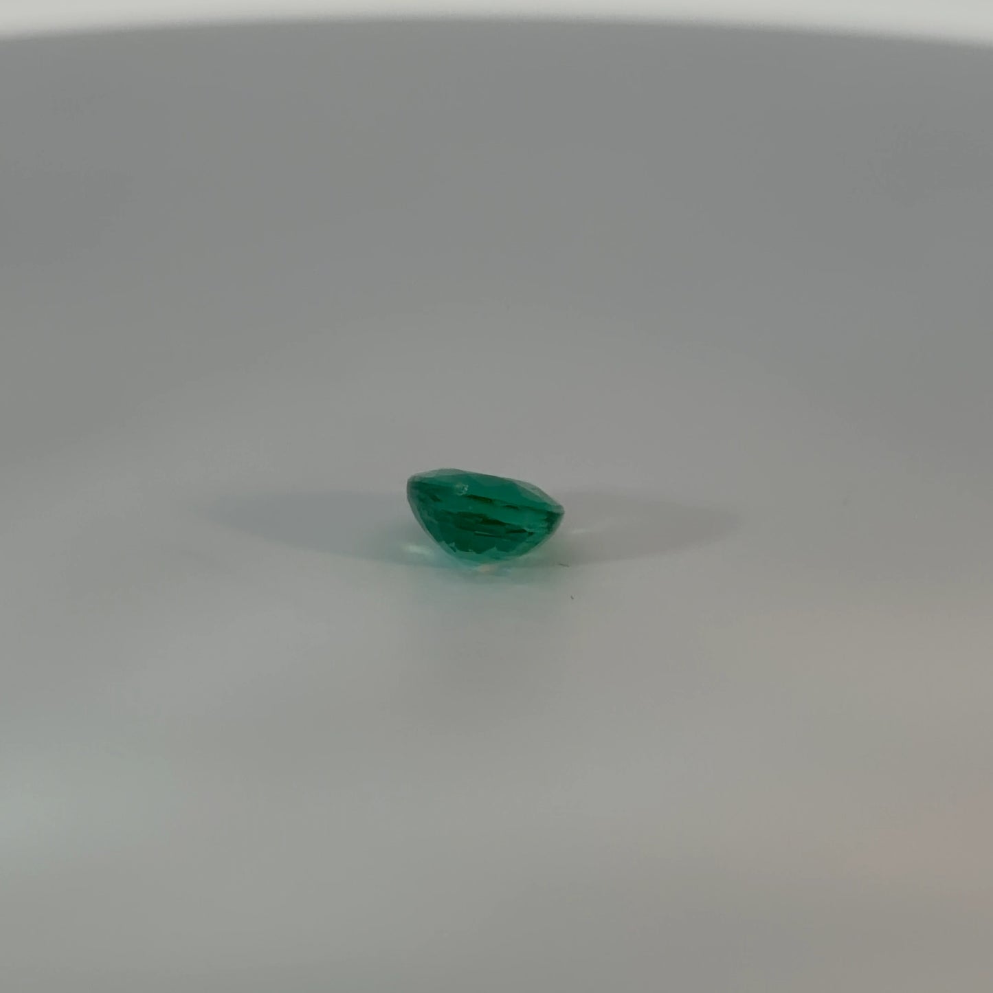 Round Cut Loose Emerald Gemstone
