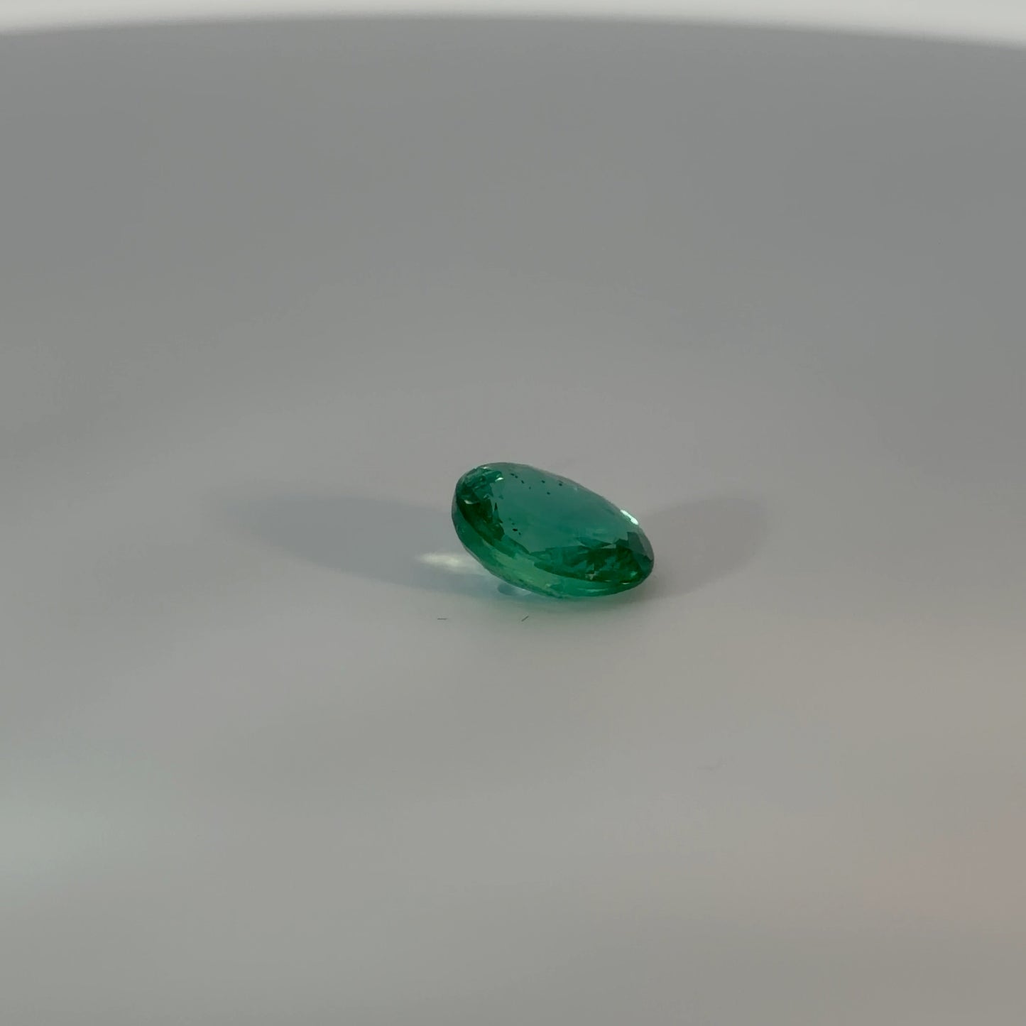 Round Cut Loose Emerald Gemstone