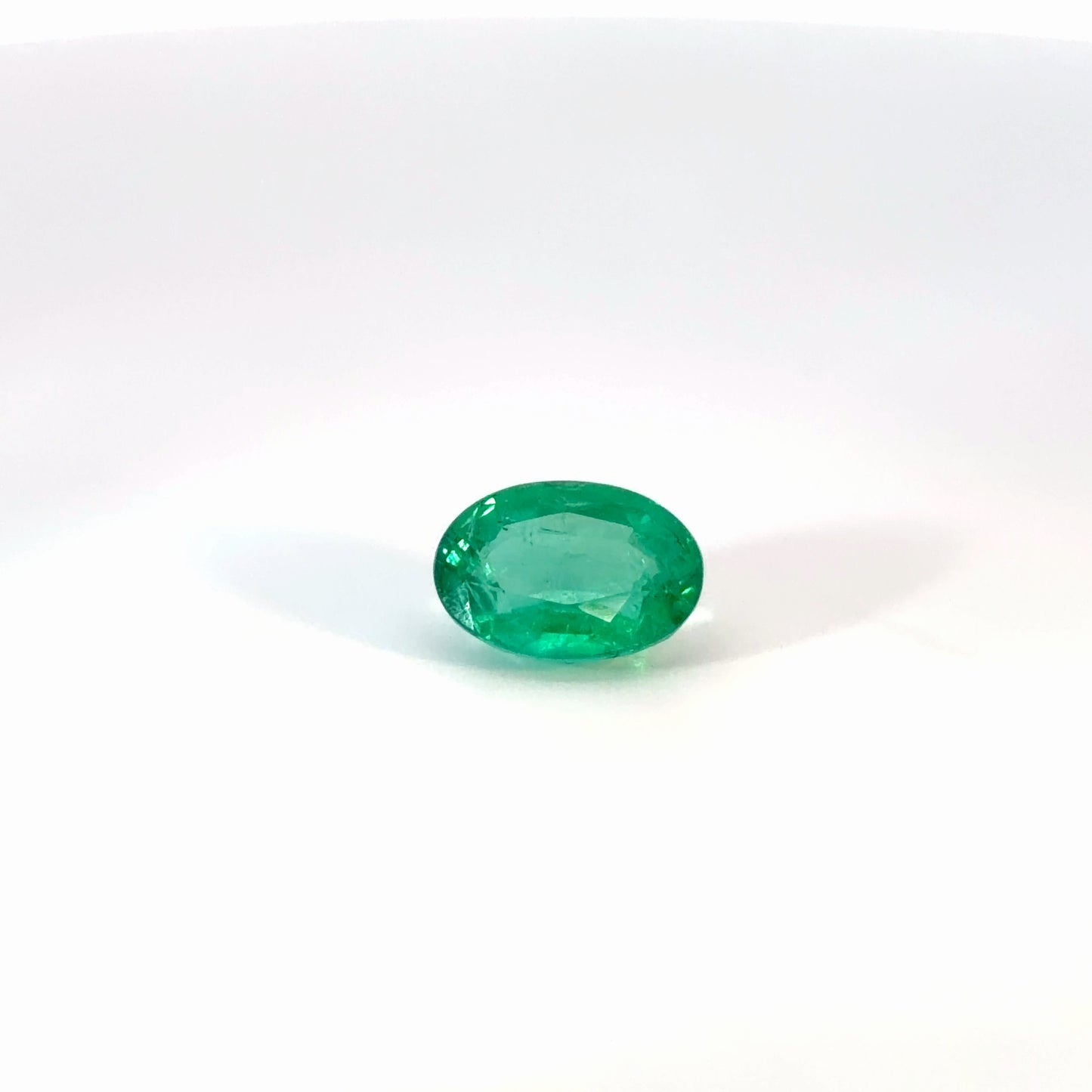 Oval Cut Loose Emerald Gemstone