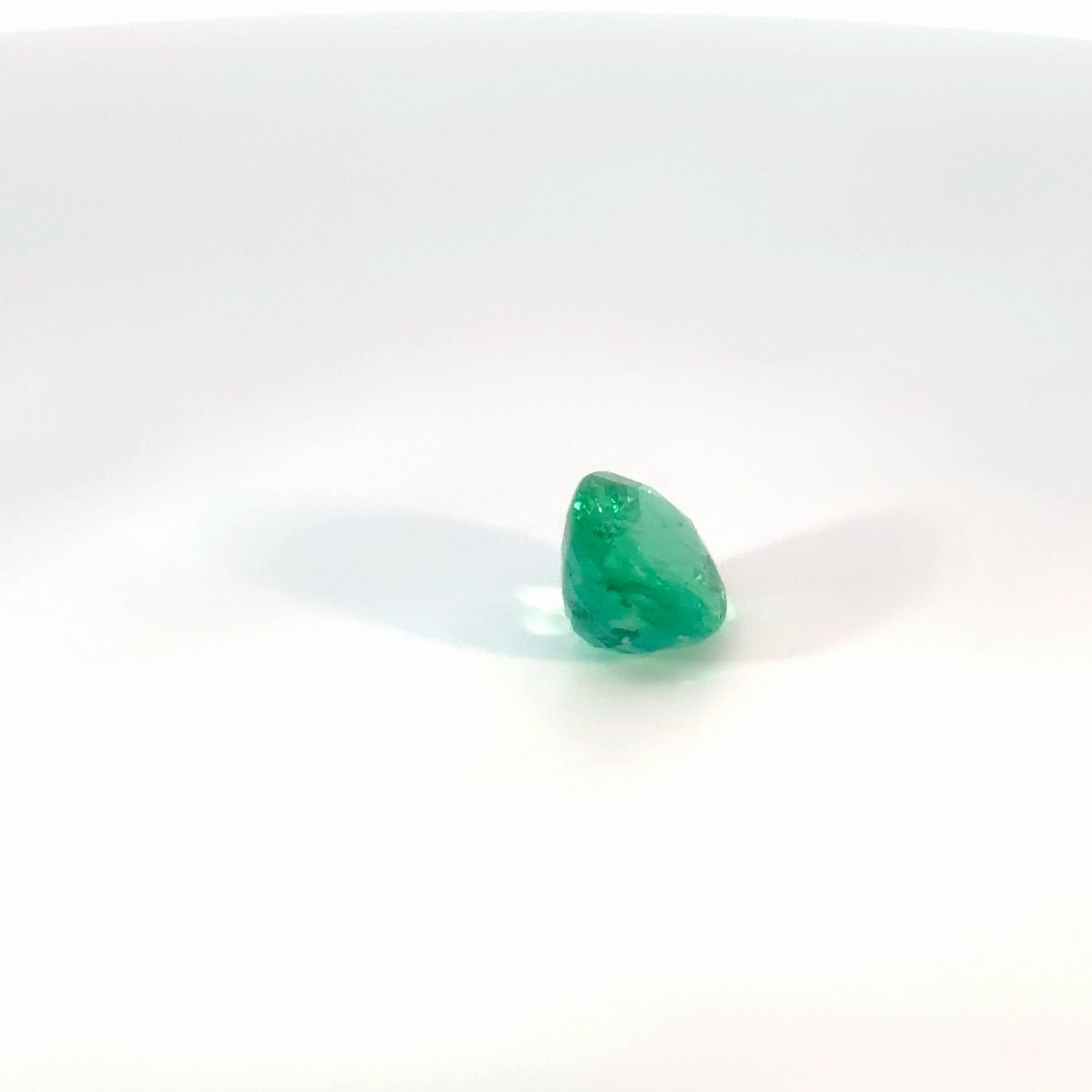 Oval Cut Loose Emerald Gemstone