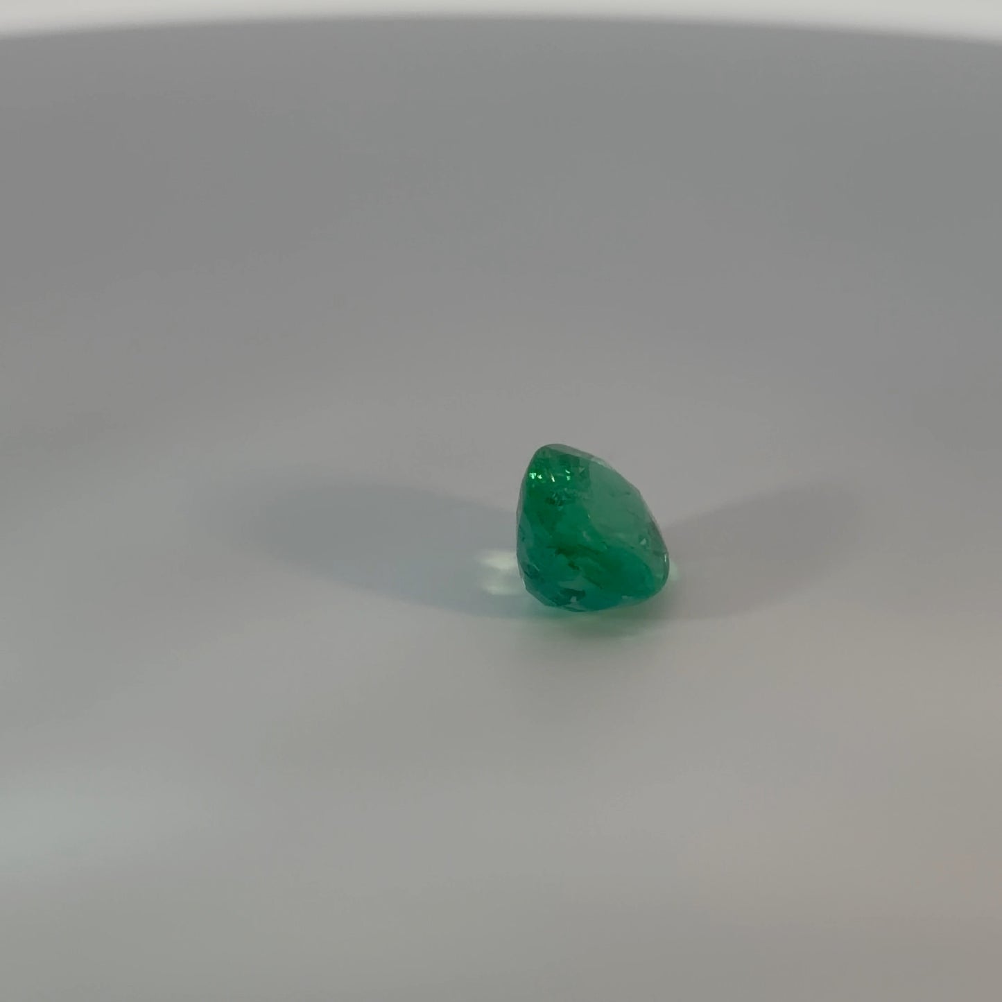 Oval Cut Loose Emerald Gemstone