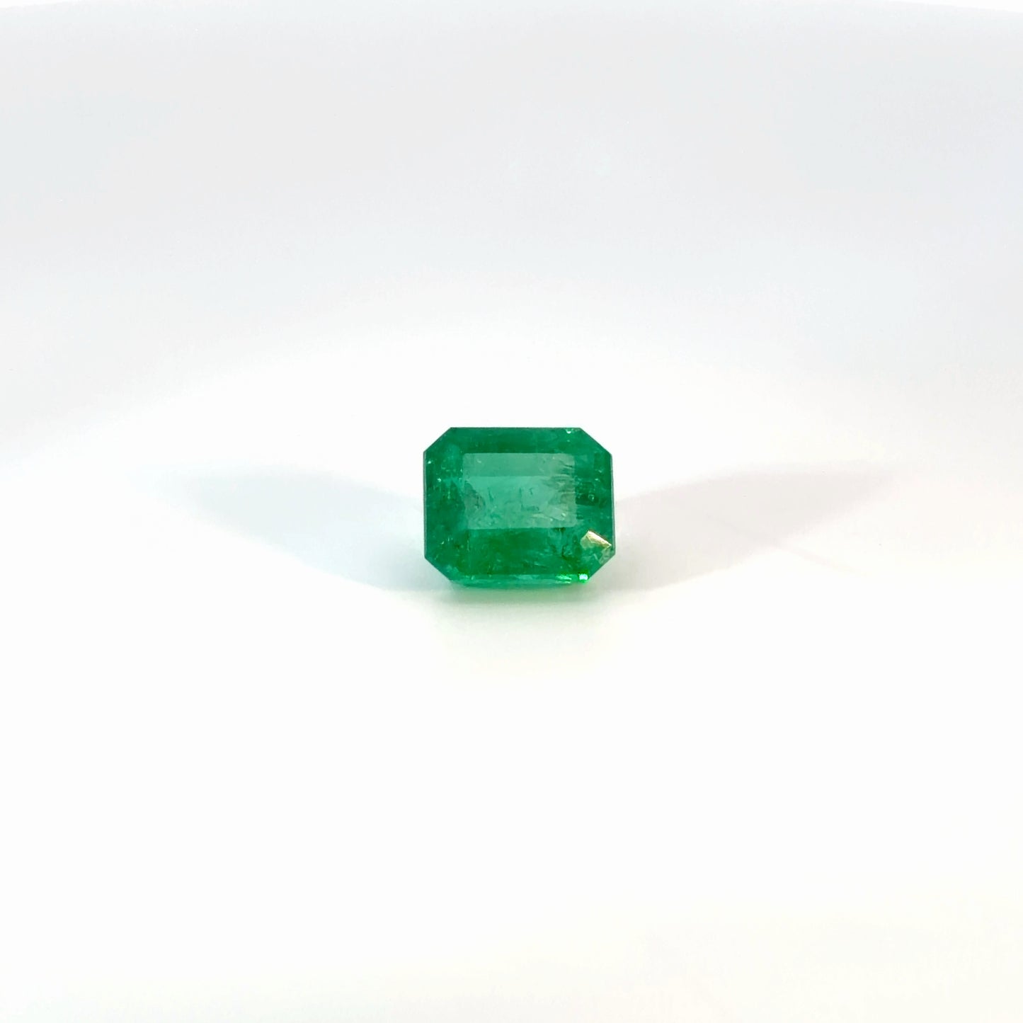 Vibrant Green Emerald-Cut Loose Emerald