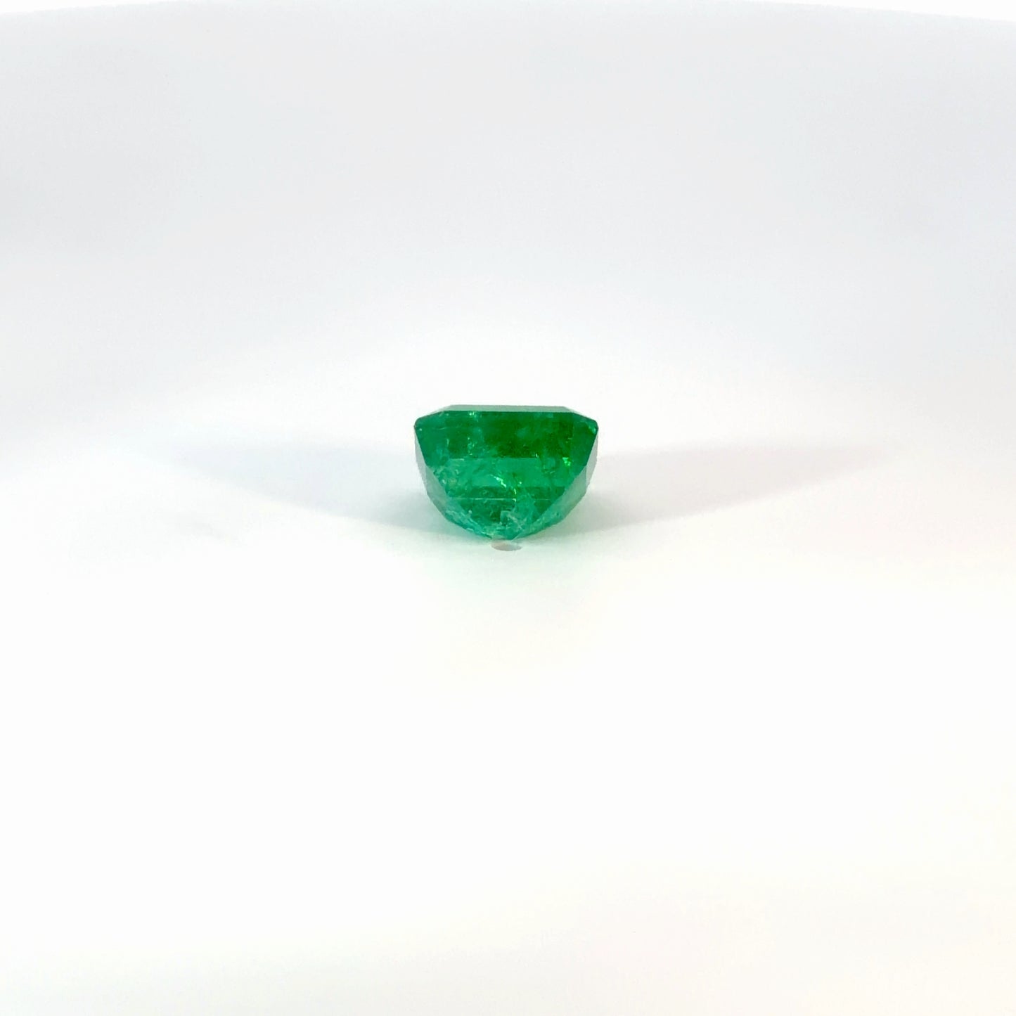 Vibrant Green Emerald-Cut Loose Emerald